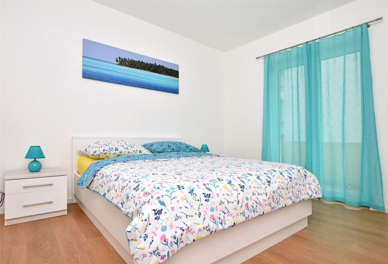 Apartment Dora Дуче Екстер'єр фото