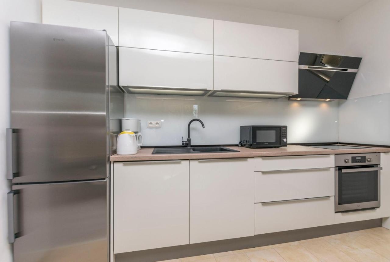 Apartment Dora Дуче Екстер'єр фото